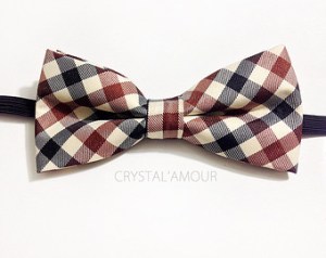 Pre-tied bow tie: suspiciously perfect. Avoid.