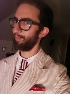 Add a red bandana for +1. The seer-sucker jacket might qualify for a flair point, as well. Here, I'm probably in the +2 or +3 range. I'd want to tone down the pants and shoes.